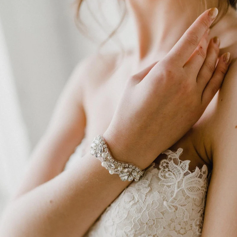 

Роскошный браслет со стразами и жемчугом из бисера, свадебный браслет невесты, серебряный браслет из розового золота с украшением из жемчужной ленты