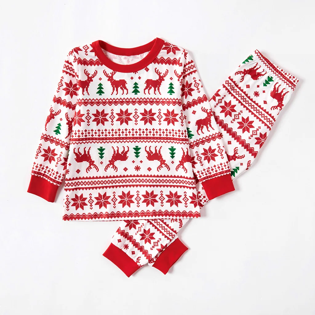 PatPat Merry Christmas Pajamas Set Family Matching Outfits Look Sleepwear Reindeer and Snowflake Clothes Sets (Flame Resistant)