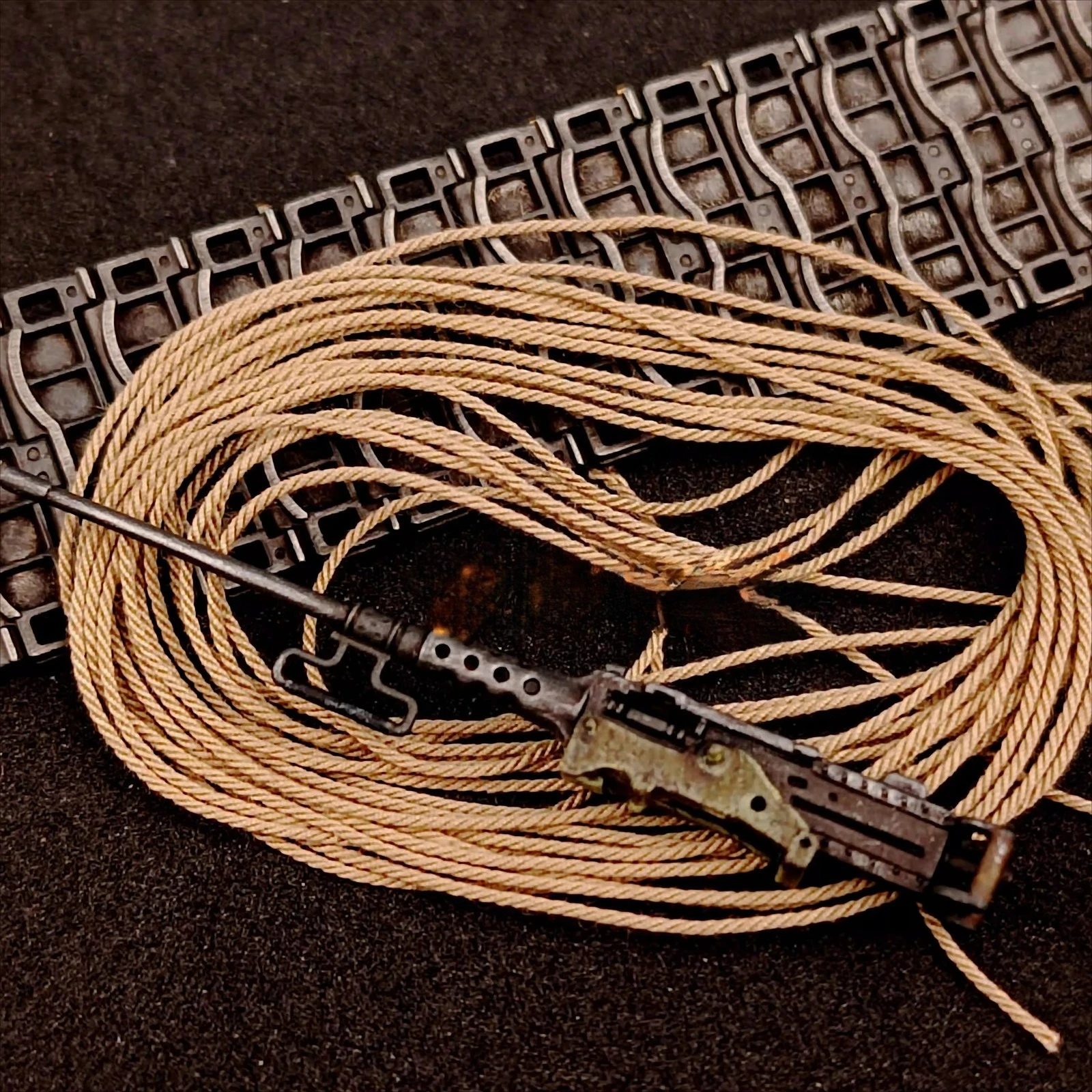 1:35 Scale Diorama Model Tank Bundled Rope Cable  Fighting Vehicle Equipment Realistic Model