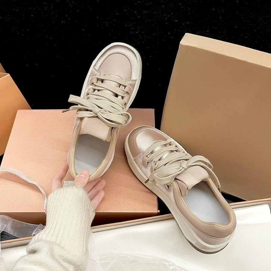 

2026 New Women's White Platform Canvas Shoes Korean Style Thick Sole Casual Sneakers High Top Slip-On Skateboard Shoes