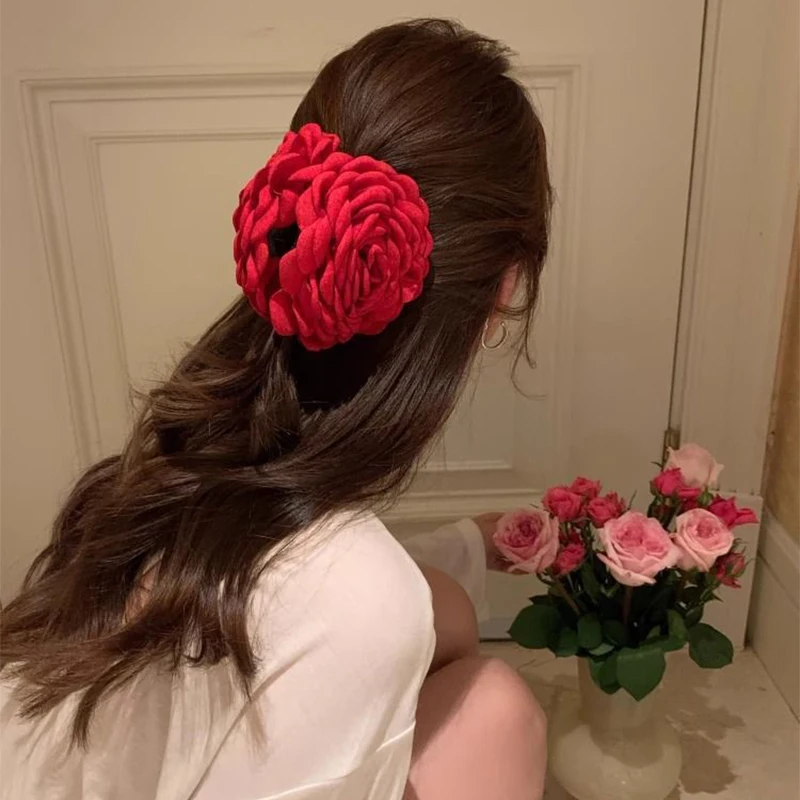 1 Pack Women\'s New Fabric Rose Hair Clip French Retro Sweet Large Flower Shark Hair Clip Plastic Hair Clip Hair Accessories