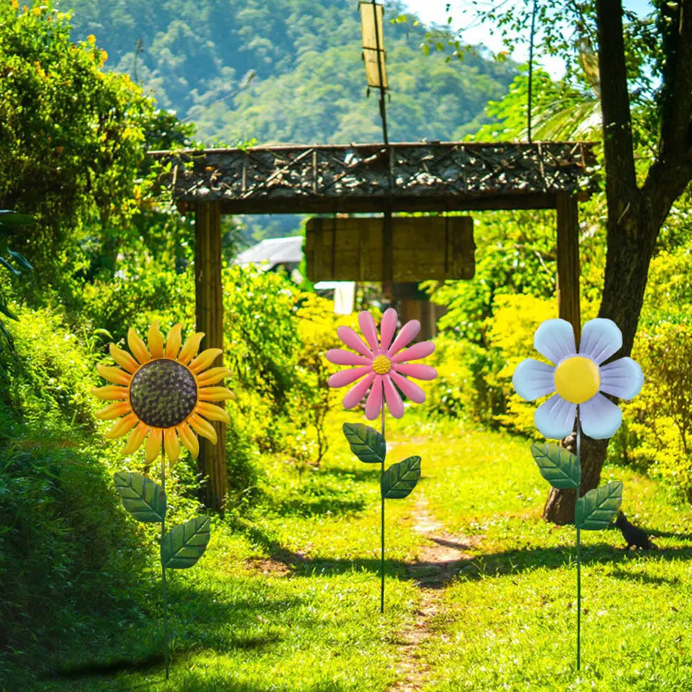 

3pcs Sunflower Plugin Decorative Metal Flower Stakes Outdoor Garden Lawn Yard Spring Decoration Metal Flowers for Patio