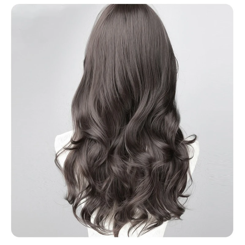 Zwartbruine golvende zijden krullende pruik op hoge temperatuur, natuurlijk haar voor cosplayfeesten, dagelijks gebruik