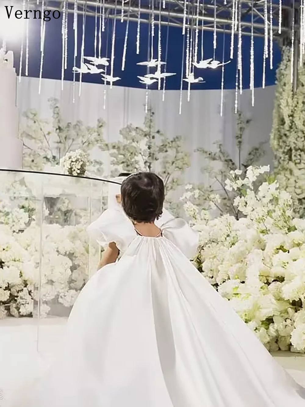 Verngo-vestido de flores de satén blanco para niña, vestido sencillo de corte A para fiesta de boda, vestido tutú de princesa para niño personalizado