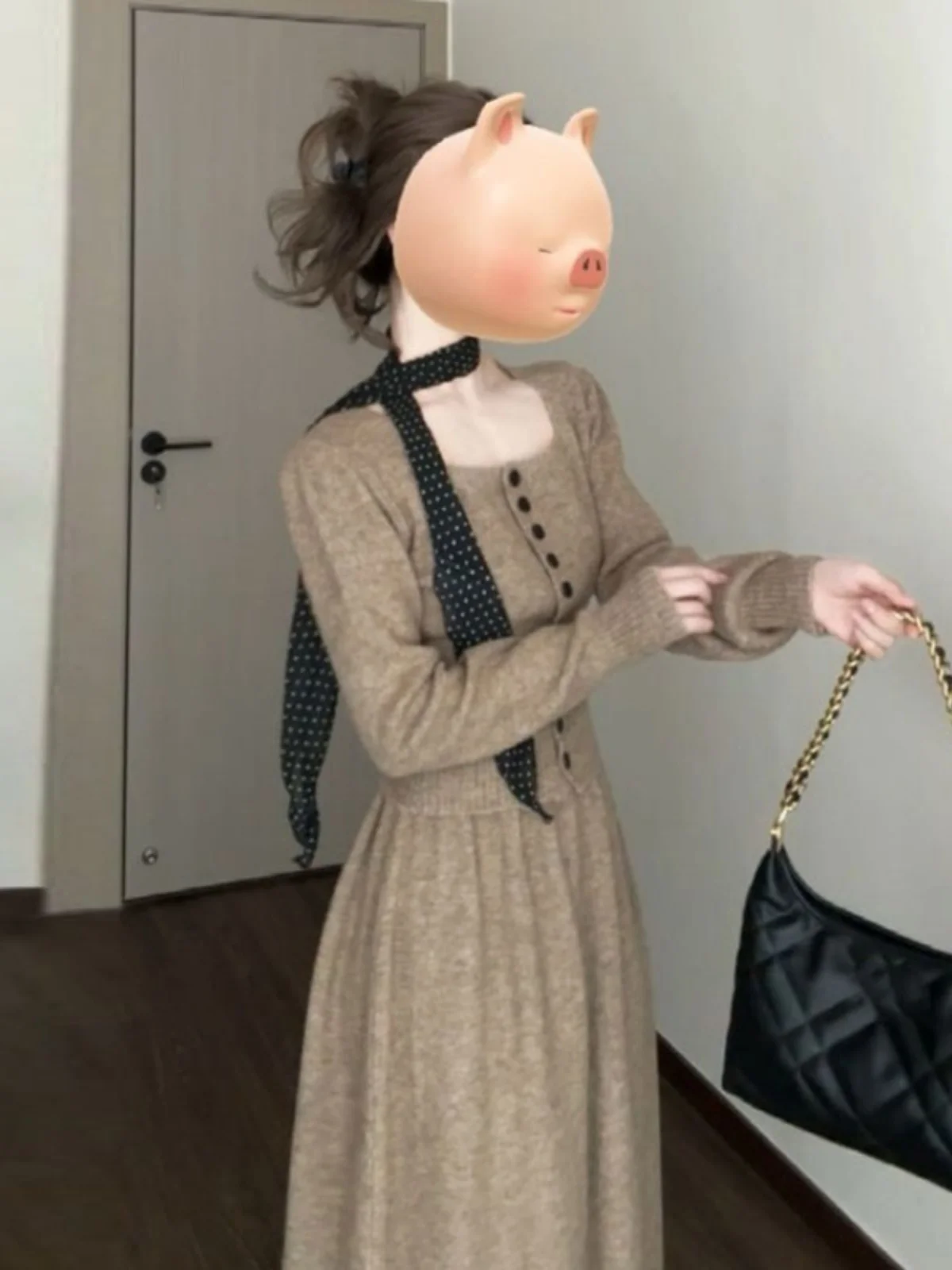 

Korean Style Fashionable Knitted Top And Skirt Set Short Sleeve Long Skirt Comfortable Cotton Material Button Closure Autumn ...