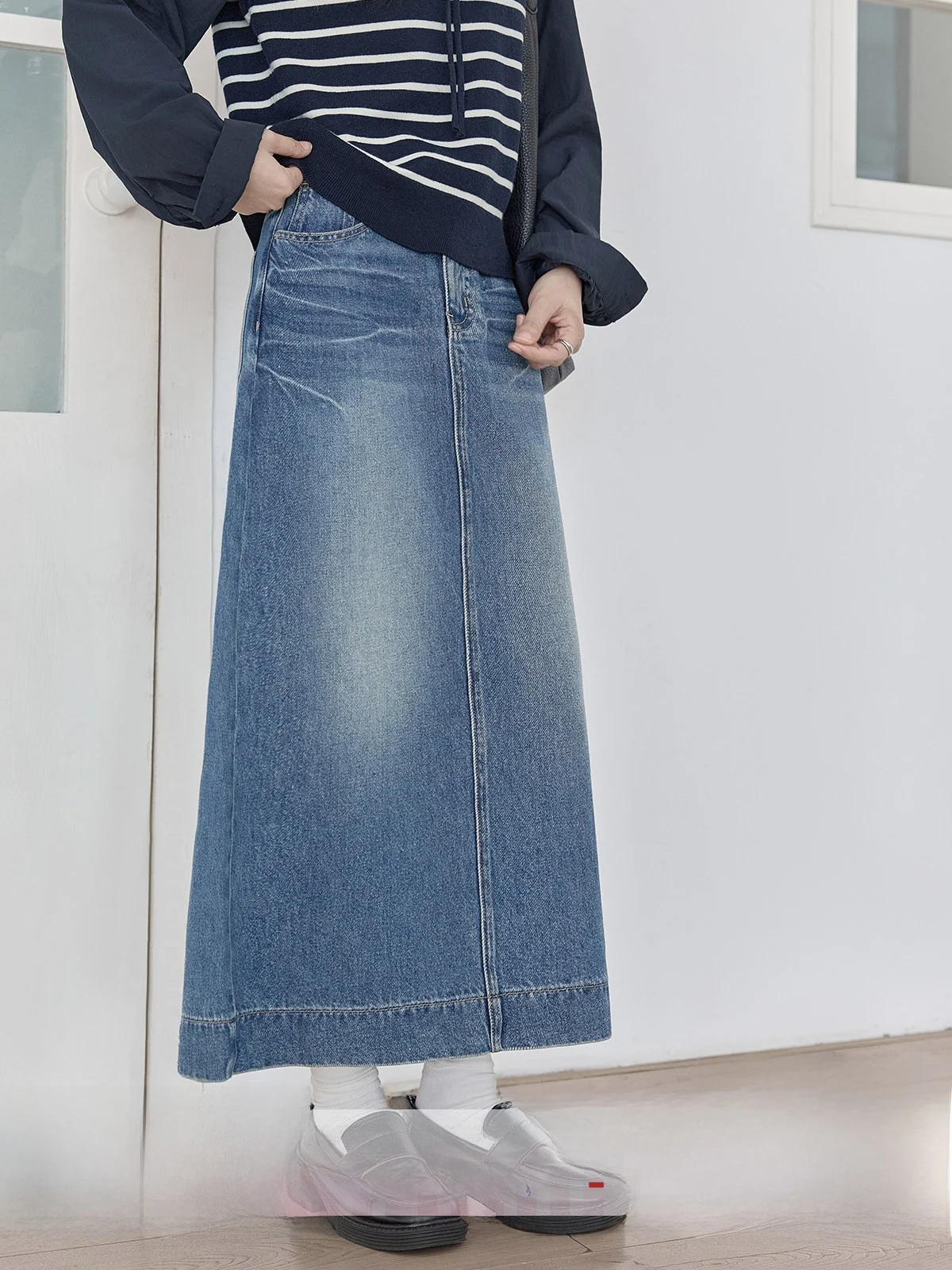 

High Waist A-Line Skirt Denim Blue Women's Spring 2026 New Style Versatile Commute Korean Style Back Split Daily Wear