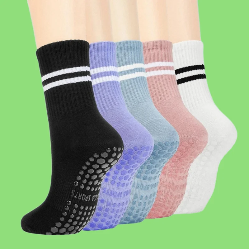 

4 Pairs Comfortable Women's Anti-skid Yoga Socks Grips Cotton Mid-tube Bottom Fitness Dance Barre Workout Pilates Socks