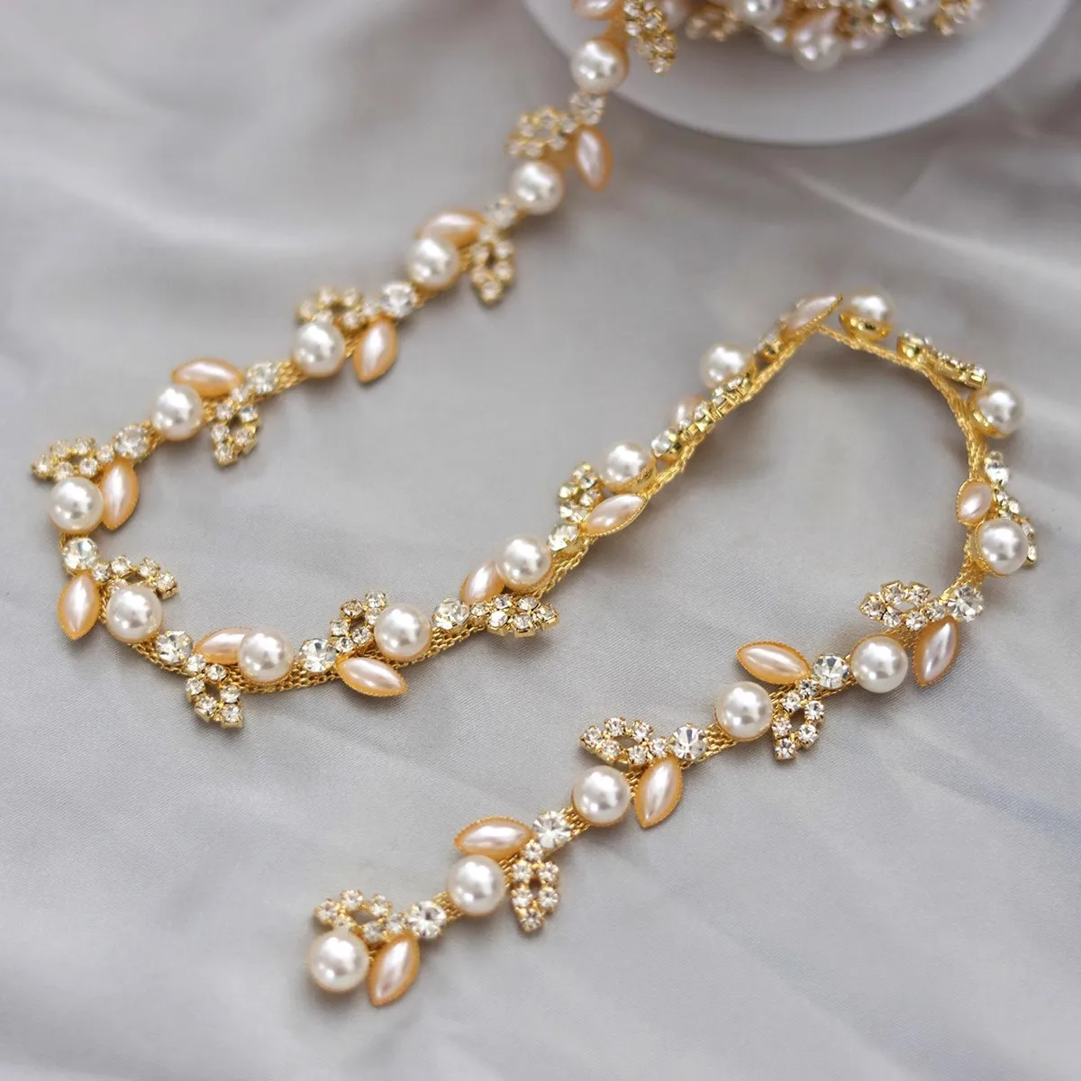 

1yards pearl leaf rhinestone chain lace ribbon DIY clothing accessories,hand sewn shoes,hats and other decorations lace trim