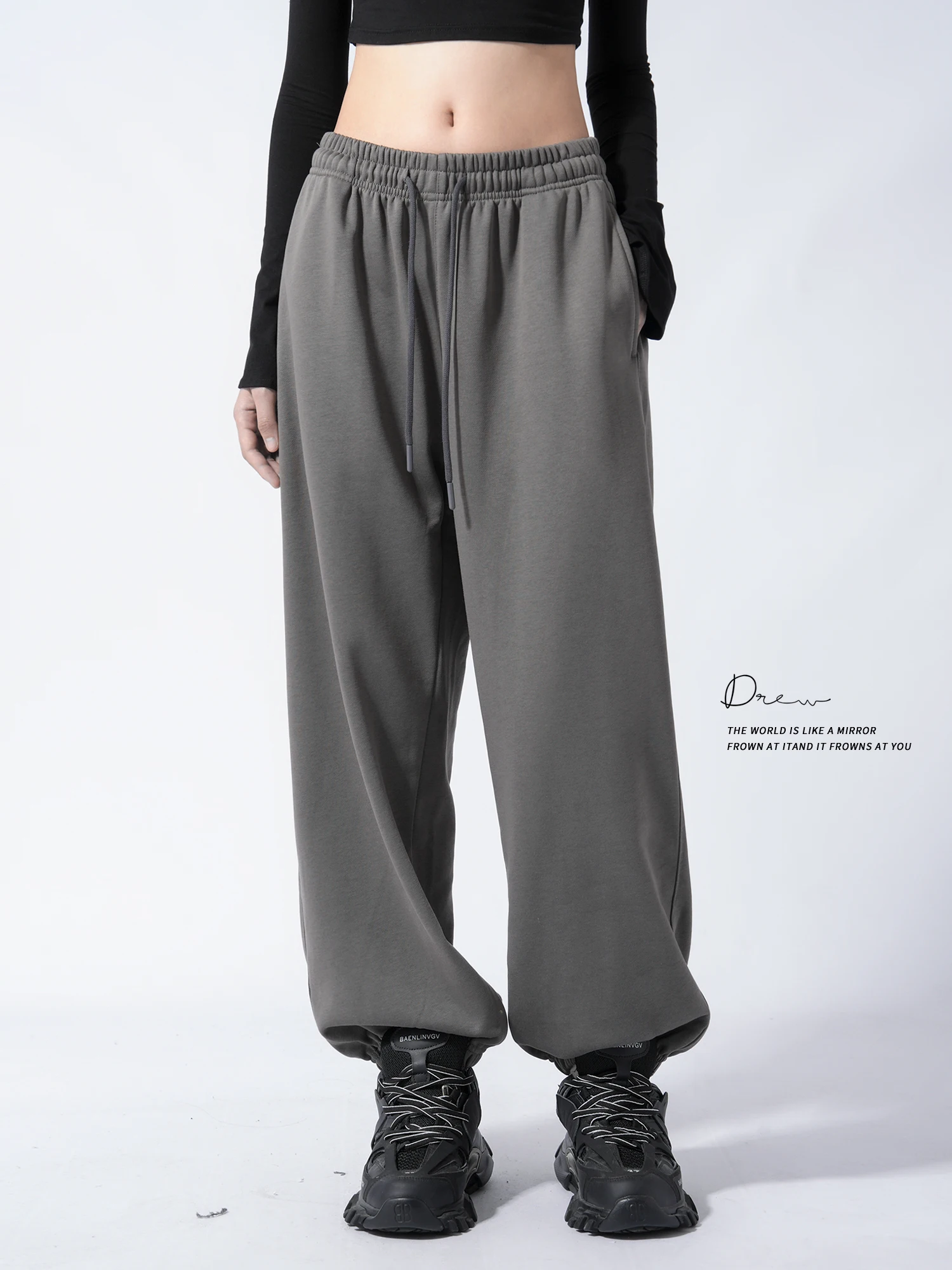 

Tensei Brand American Style Loose Fit Long Pants Casual Sporty Trousers for Men And Women Autumn Spring Heavyweight Drapey Sw...