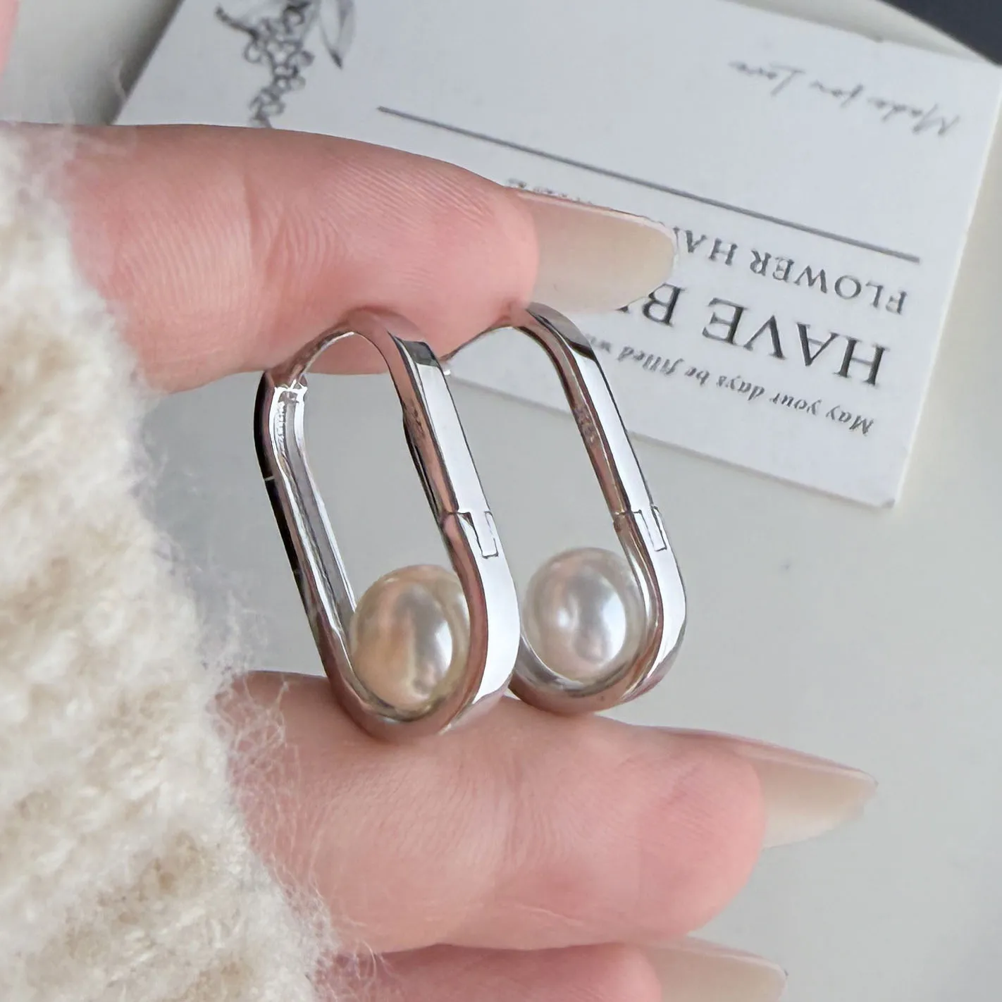 Ohrringe aus 925er-Sterlingsilber für Damen, trendiger geometrischer Perlenohrring, Schmuck, verhindert Allergien, Party-Geschenk-Accessoires – Detail 2