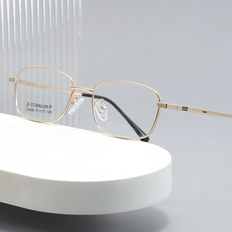 男性超軽量レトロ小型チタン合金ビジネス抗ブルーライト老眼鏡男性カジュアル遠視眼鏡カスタムレンズ