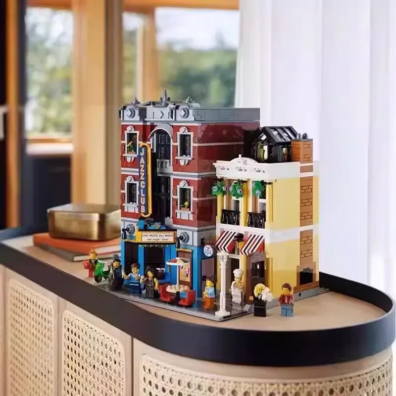 New 2899pcs modular building block set compatible with 10312 Street Scene series Home Decoration suitable for both children