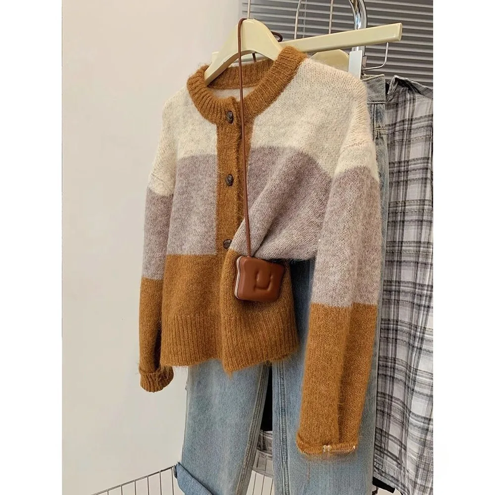 

2025 New Retro Lazy Style Versatile Open Cardigan Polyester Fiber V-neck Color-Block Knitwear Jacket Women's Autumn Winter