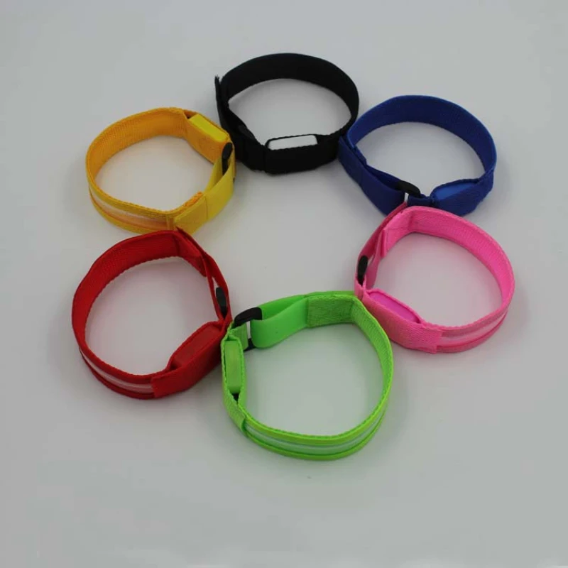 ナイトランニング用LEDライトアームバンド、クリスマススポーツ安全ベルト、アーム警告リストバンド、屋外サイクリング、自転車、ホット、2023