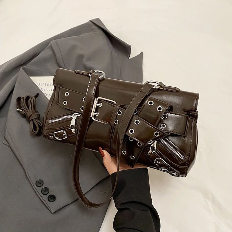 

Винтажная красная женская сумка, однотонная сумка из искусственной кожи, сумка под мышками, сумка в стиле панк с круглым отверстием и заклепками, дизайнерская сумка на плечо, серебро