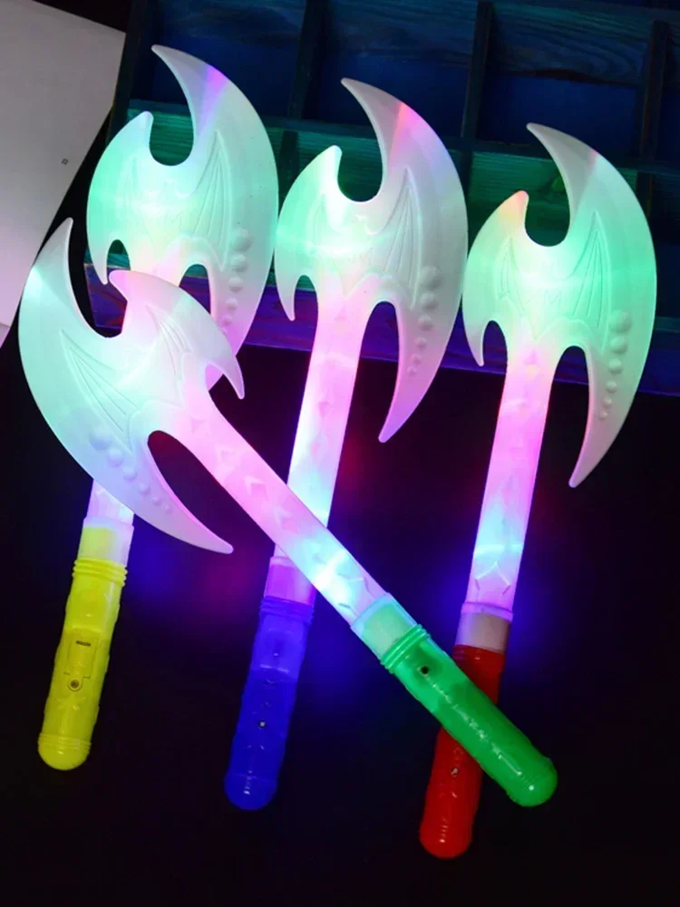 1PC LED 칼 라이트 업 장난감 깜박이 스틱 디자인 파티 나이트 클럽 공급 어린이 어린이 생일 선물 액세서리