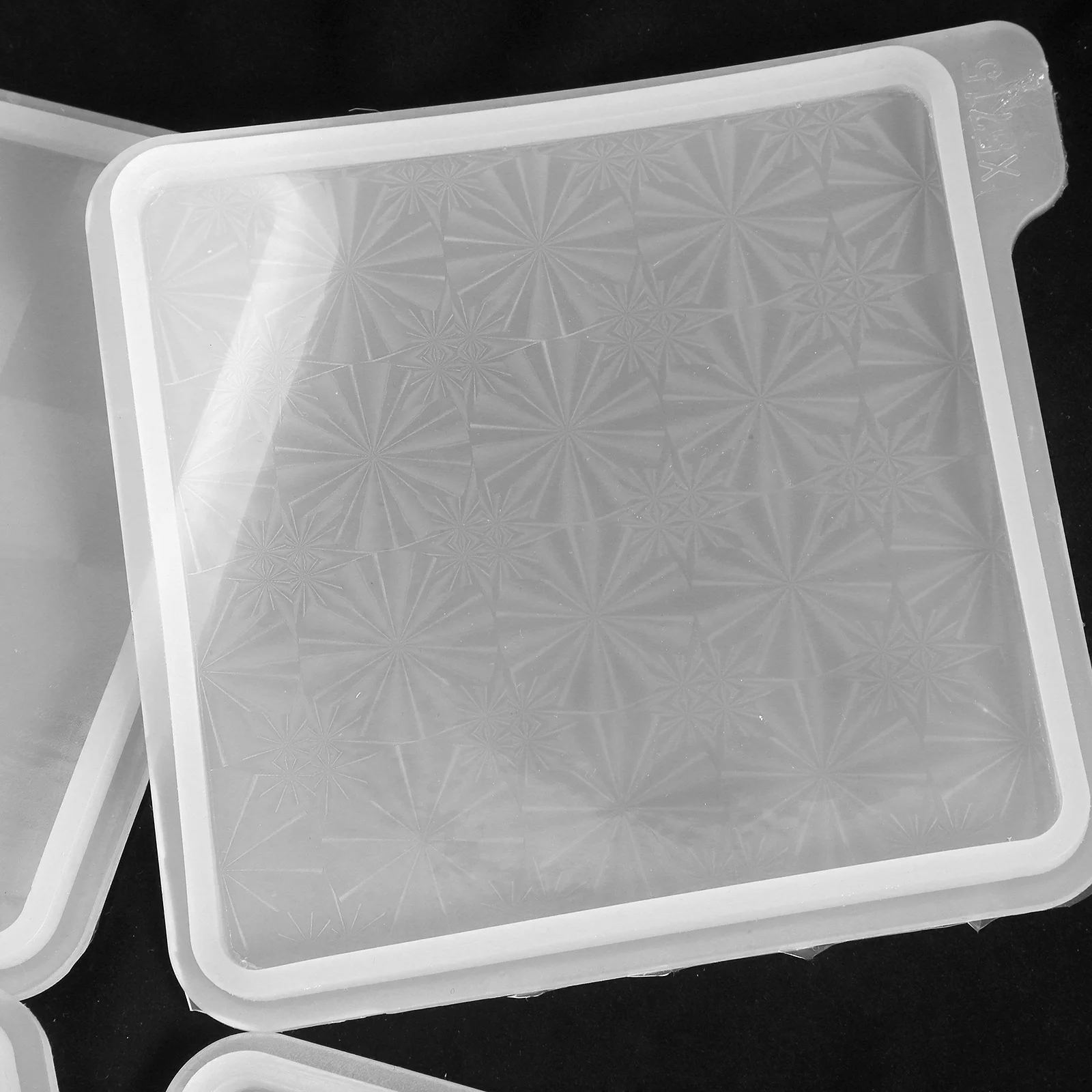 

4Pcs Holographic Silicone Coaster Mold Flexible Epoxy Resin Mold for DIY Tea Cup Mat Handmade Resin Casting Craft Supplies