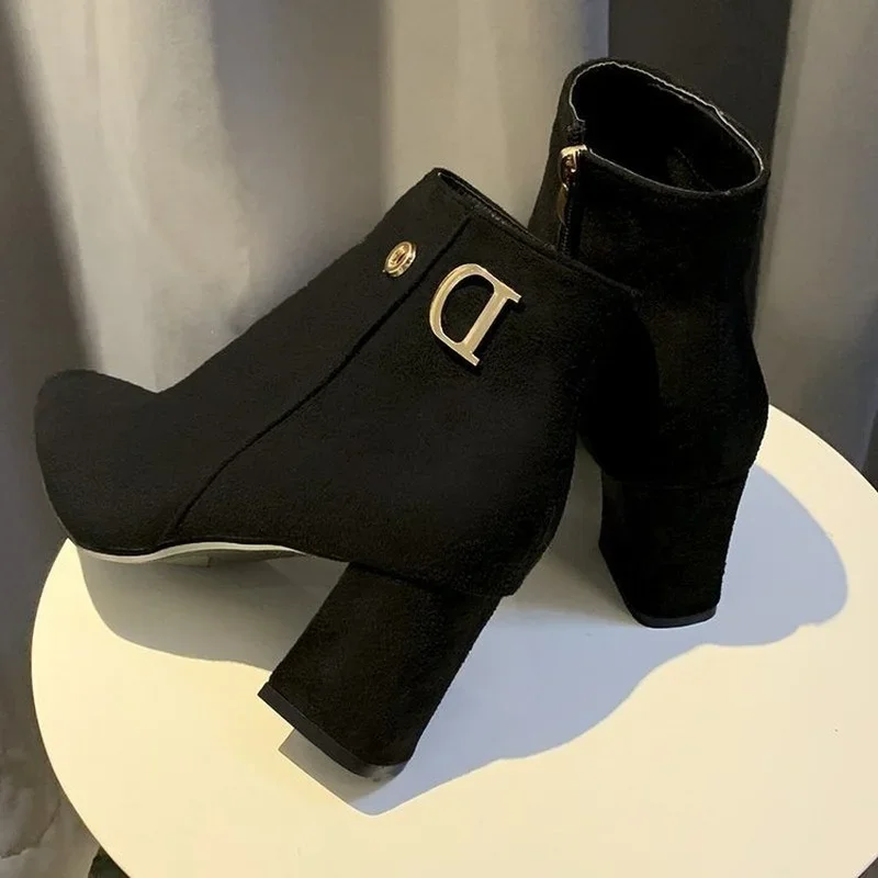 Frauen Stiefeletten Schwarz Leder Mode Stiefeletten Frauen Mid-ferse Spitz Damen Booties Hohe Ferse Kurze Hochzeit Stiefel