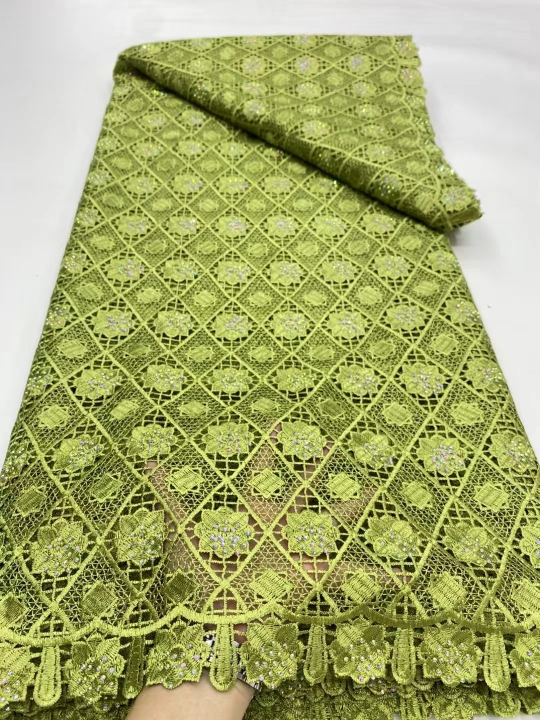 

2025 африканская нигерийская французская гипюровая кружевная ткань с вышивкой и блестками, тюль, ткань для пошивки одежды для вечеринок/свадебных платьев, 5 ярдов