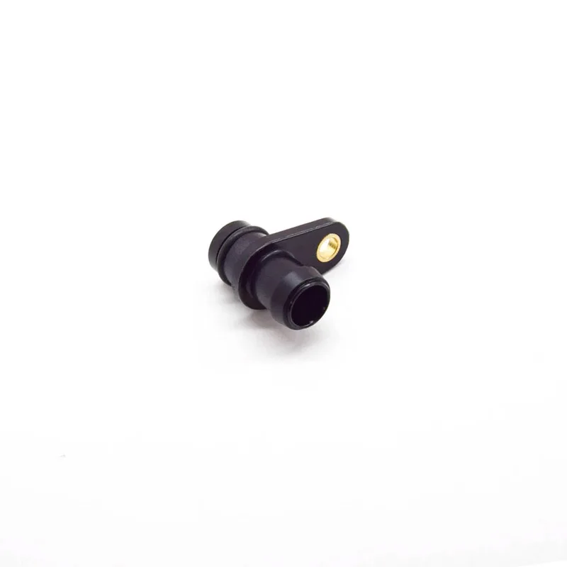 LR073690 Water Outlet Connection For Range Rover Evoque Range Rover Sport 2014 Onwards Discovery Sport Discovery 5  Velar