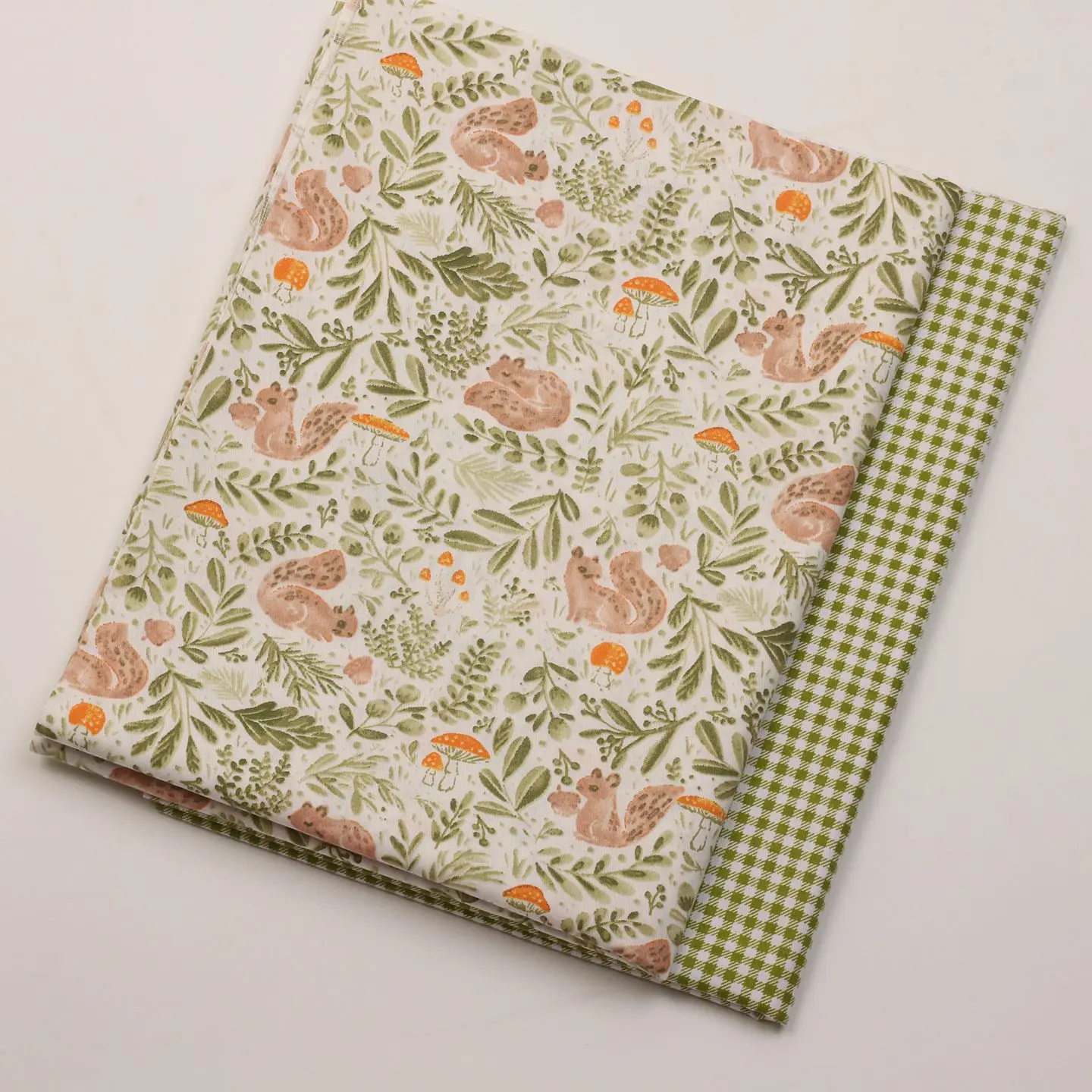 

50x160cm 40-Count Twill Pure Cotton Fabric, Little Squirrel Printed Fabric, Diy Hand-Sewn Fabric Material