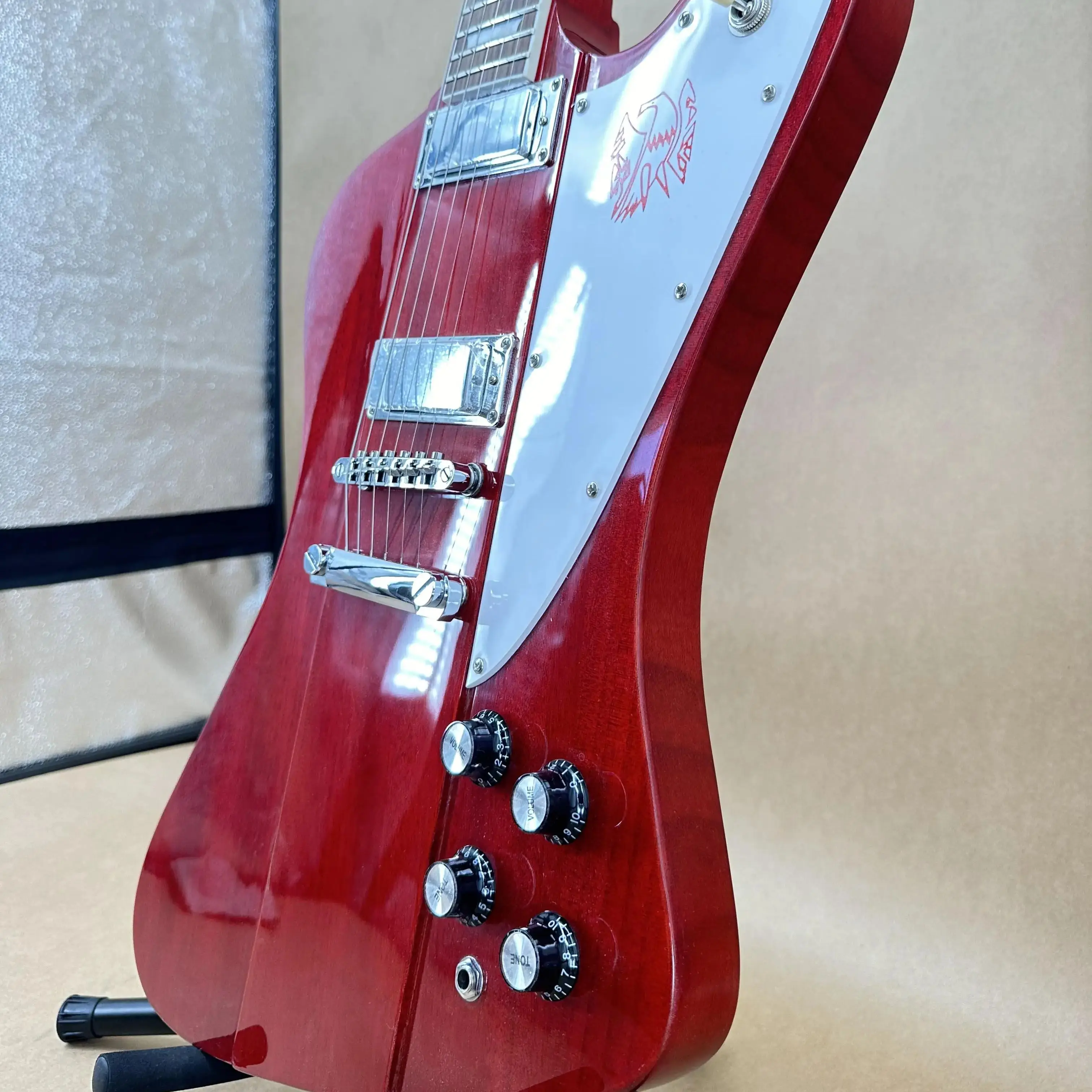 جيتار كهربائي أحمر مع بيك اب H-H، جسم من خشب الكرز، لوح فريتس من خشب الورد، إكسسوارات فضية، هدية عيد الميلاد شحن مجاني