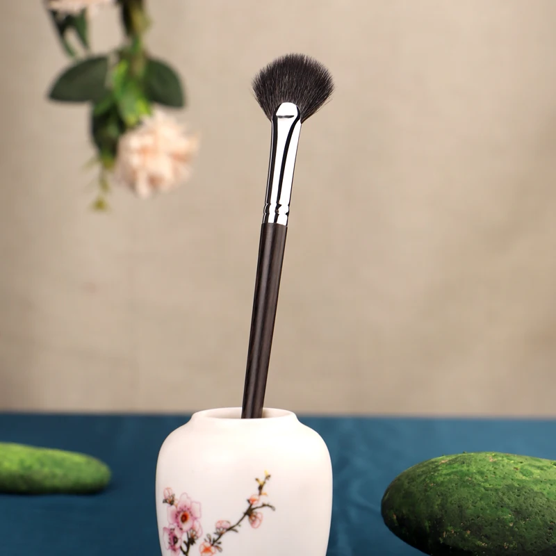 CHICHODO Makeup Brushes-Peach Blossom Series-Professional  Powder Brush Facial Contour Soft Goat Hair Brushes Make up Tools