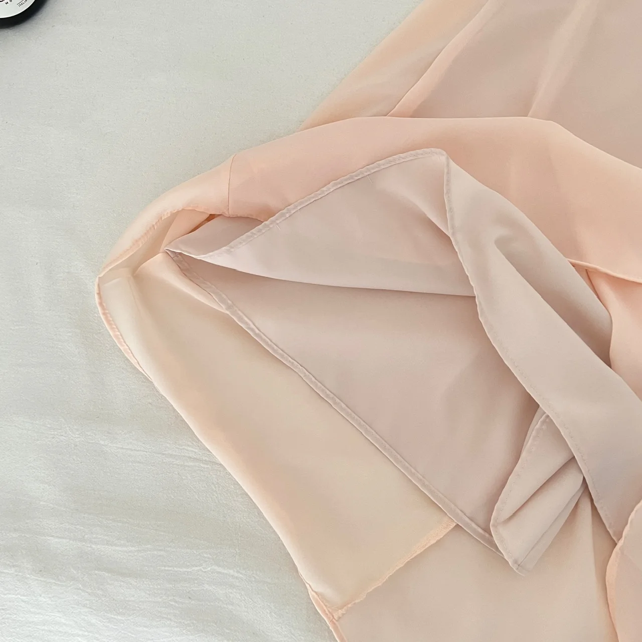 Vestido de noche ligero de estilo francés de otoño, vestido largo de encaje con cuello en V y diamantes de imitación, bata Formal elegante para ocasión, novedad de 2025