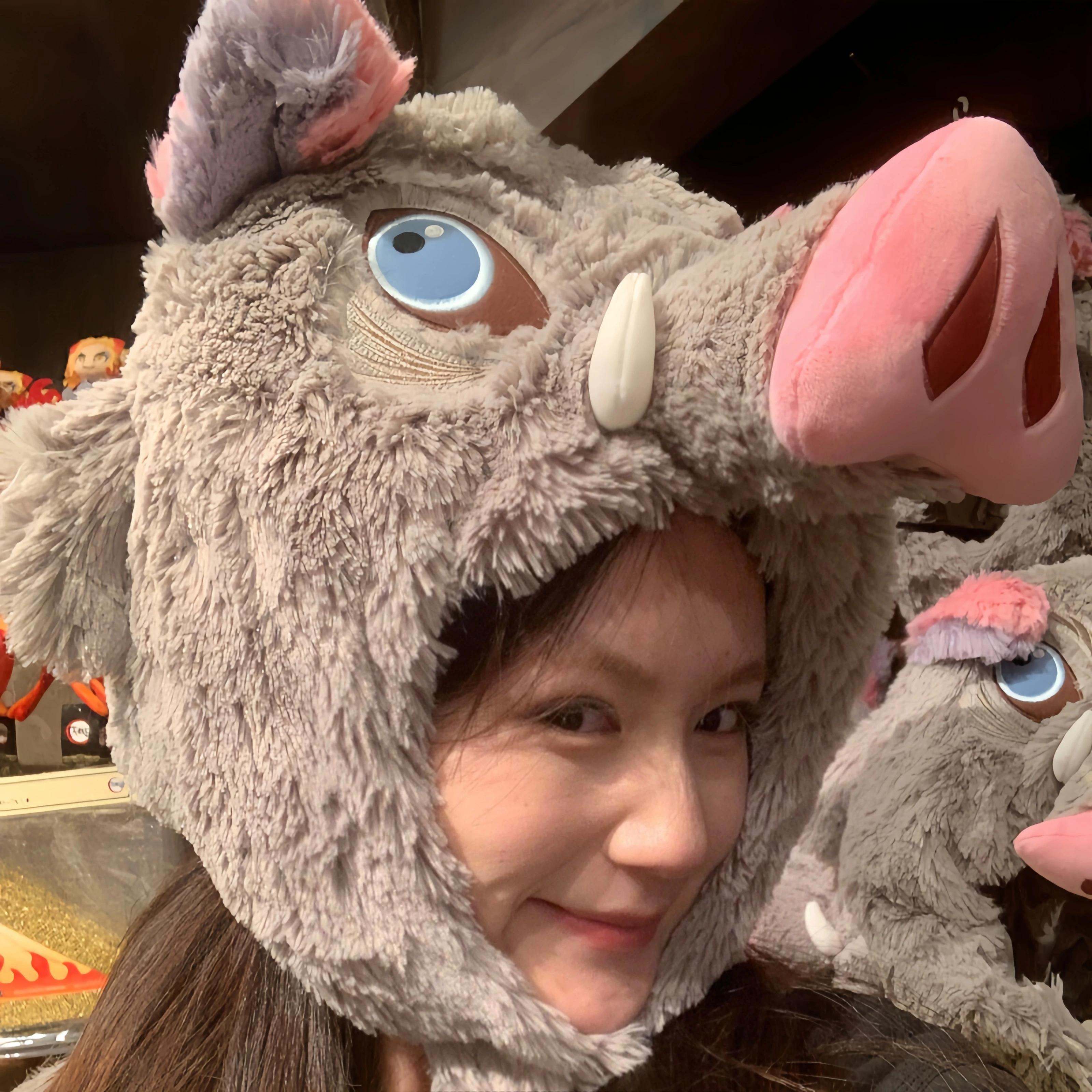 

Demon Slayer Hashibira Inosuke, реквизит для косплея, теплая зимняя шапка для Хэллоуина, милая плюшевая шапка с головой кабана, забавный подарок