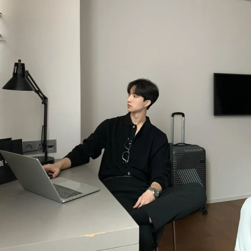 

Осень-зима, модный мужской однотонный вязаный свитер с воротником-поло и пуговицами, свободный свободный кардиган, повседневное пальто, офисная одежда, стильный