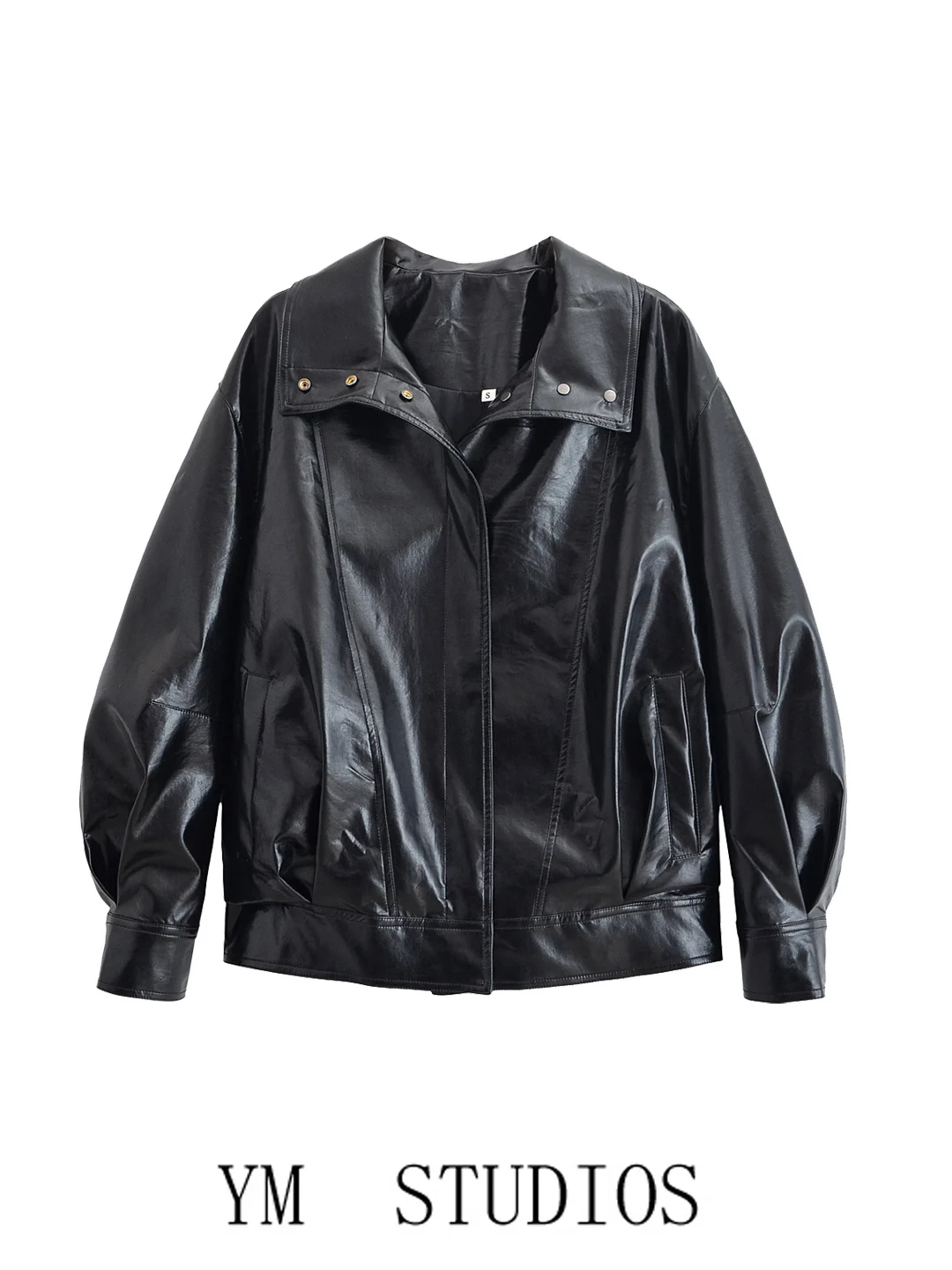 معطف نسائي أنيق من جلد البولي يوريثان الرائع من جلد البولي يوريثان مع سحاب ملابس خارجية فضفاضة بتصميم طية صدر السترة طويل للشتاء