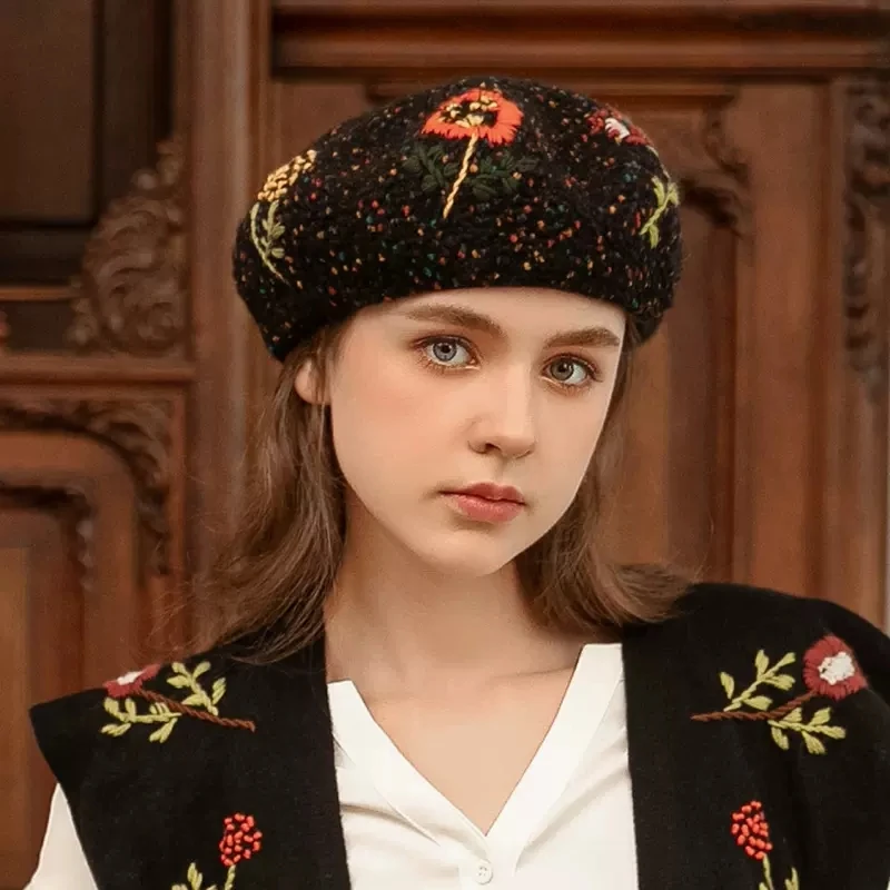 

Hand Embroidered Flower Art Beret Warm Autumn And Winter Vintage Knitting Artist Hat Women Cap