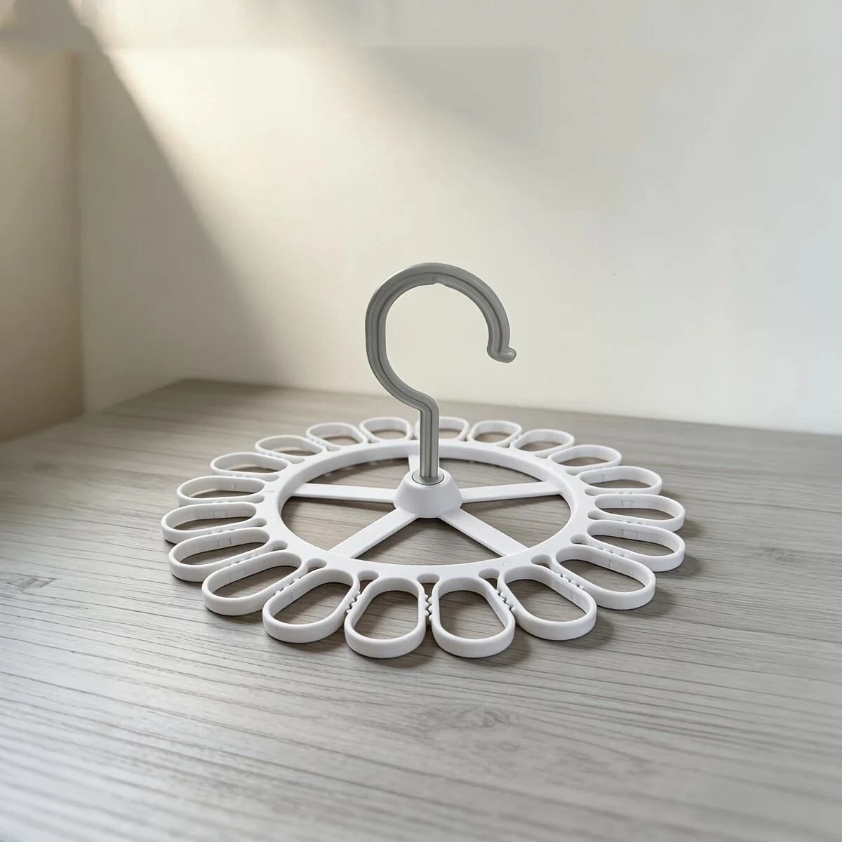 20 Clips Rotating Sock Hanger Space Saving Plastic Hanging Drying Rack For Household Laundry ﻿