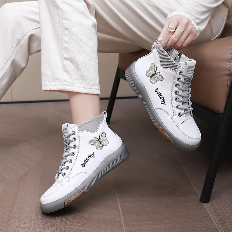 Women's Casual Jogging Shoes New Short Boots Genuine Leather Autumn High Top Women's Shoes Casual Versatile Retro Sports Shoes