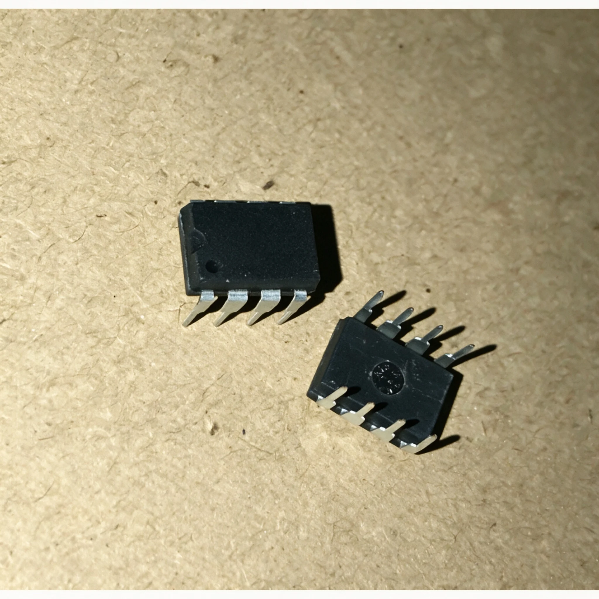 5piece AD623 623AN 623ANZ AD7233AN ANZ DIP8