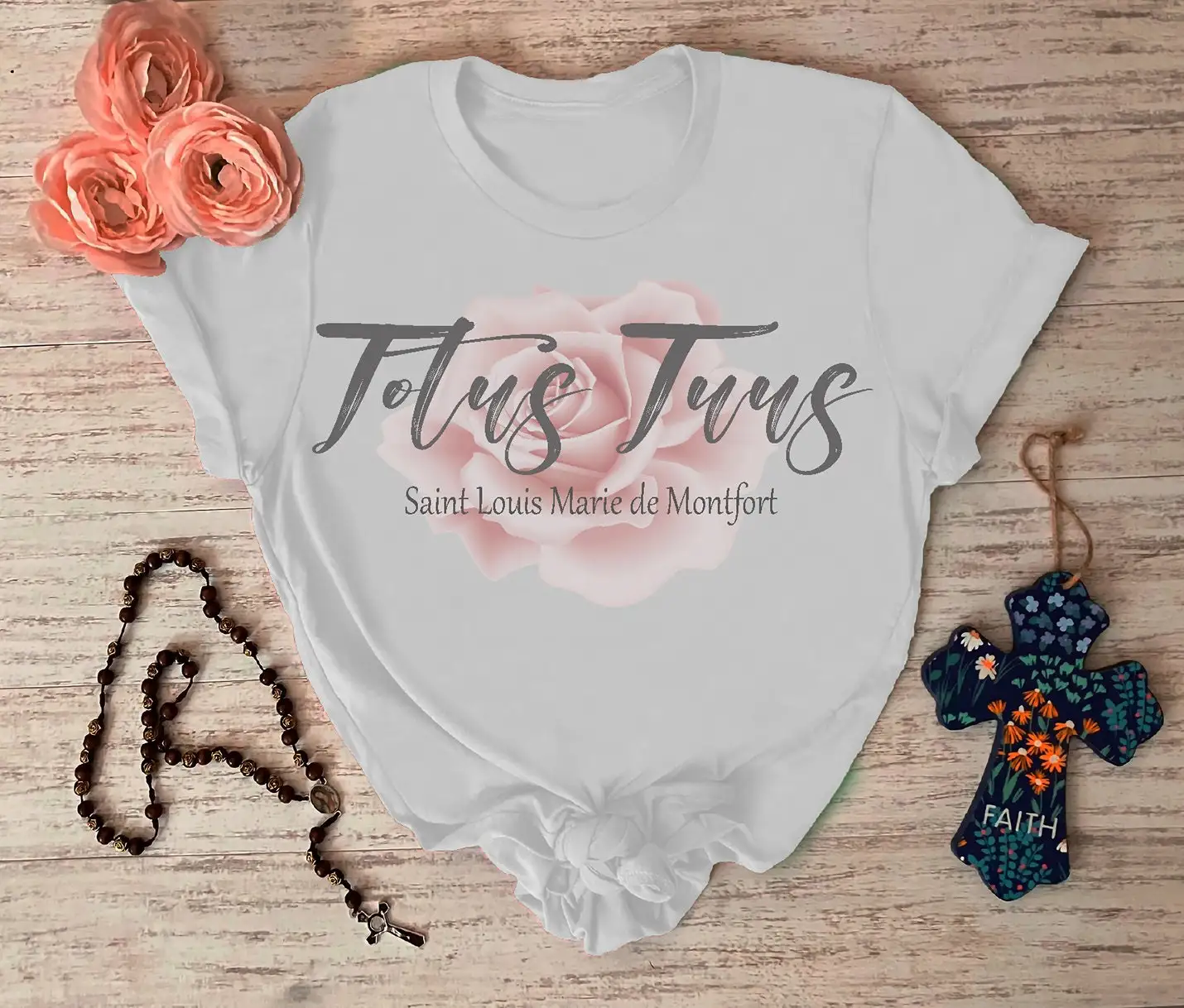 TOTUS TUUS LATIN T shirt