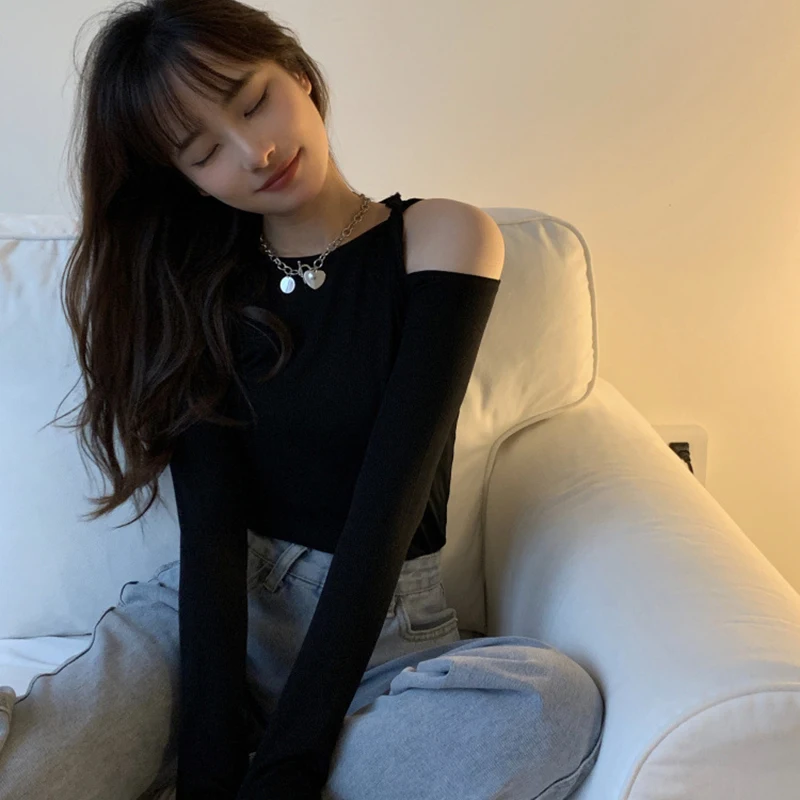 Spring and Autumn Long Sleeve Solid Color Top Design One Off-the-shoulder Spice Round Neck T-shirt Slim Bottom Shirt