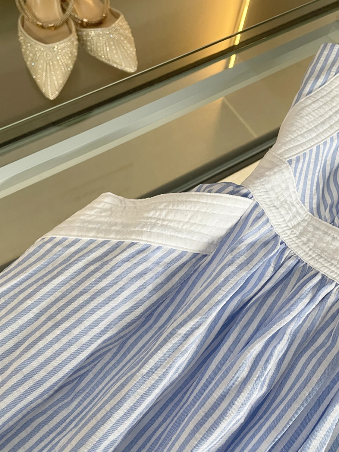 Fre Sle Vネックストライプストラップ付きハイウエストロングスカート レディース 夏 2025 快適で通気性のあるガウン