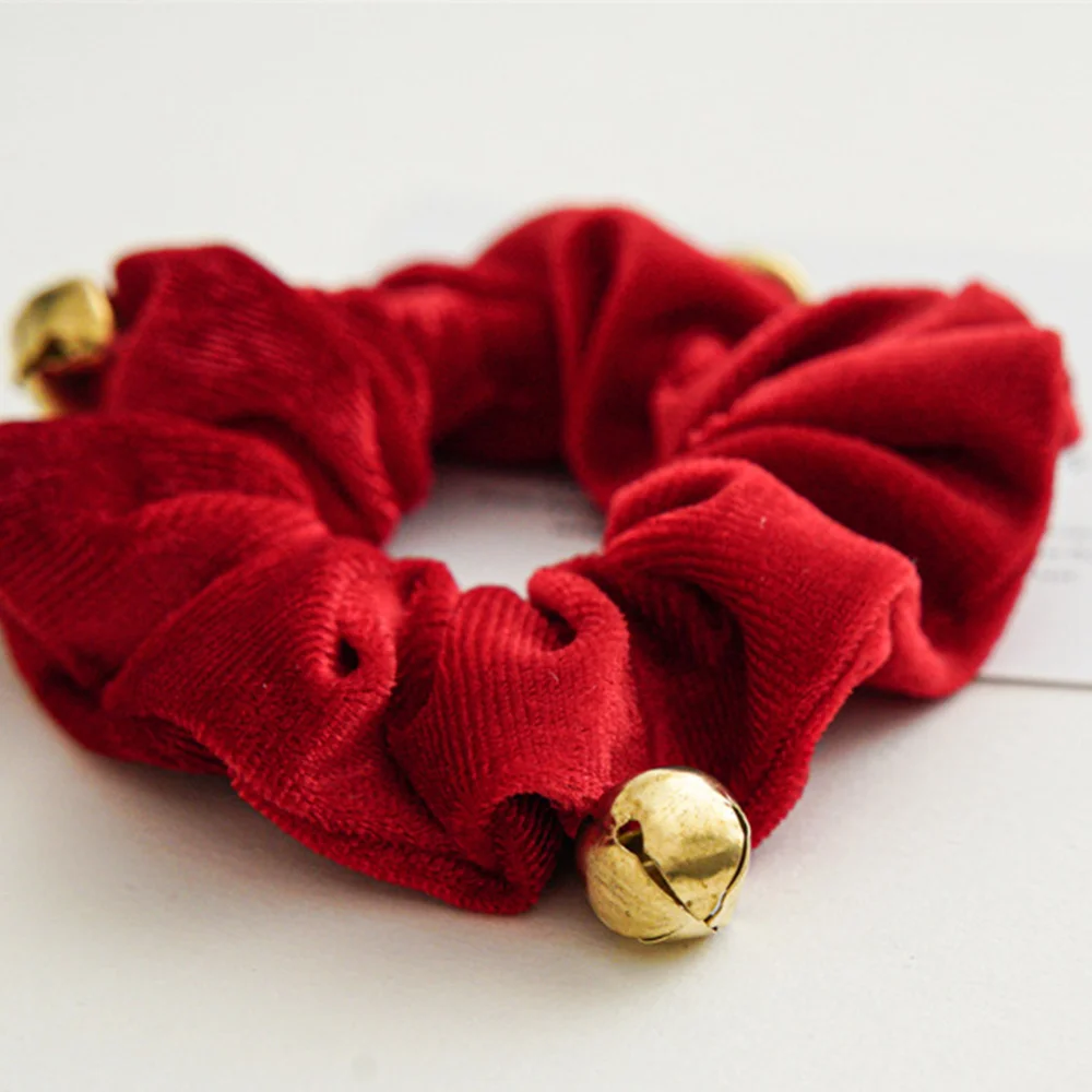 2024 New  Christmas Hair Scrunchies With Small Bell Velvet Plush Hair Ring Xmas Fashion Simple Hair Rope Girls Hair Accessories