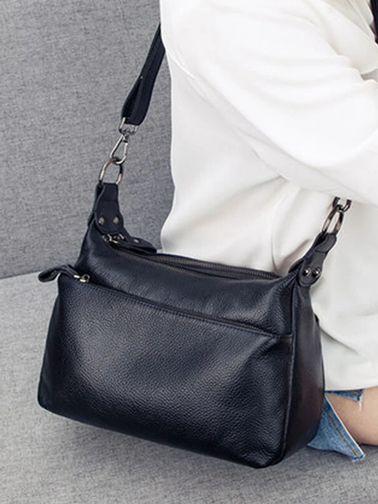 2026 New Leather Women's Shoulder Bag Slant Cross Mom Bag Luxury Sensation Middle-aged Large Bags Single Shoulder Bags