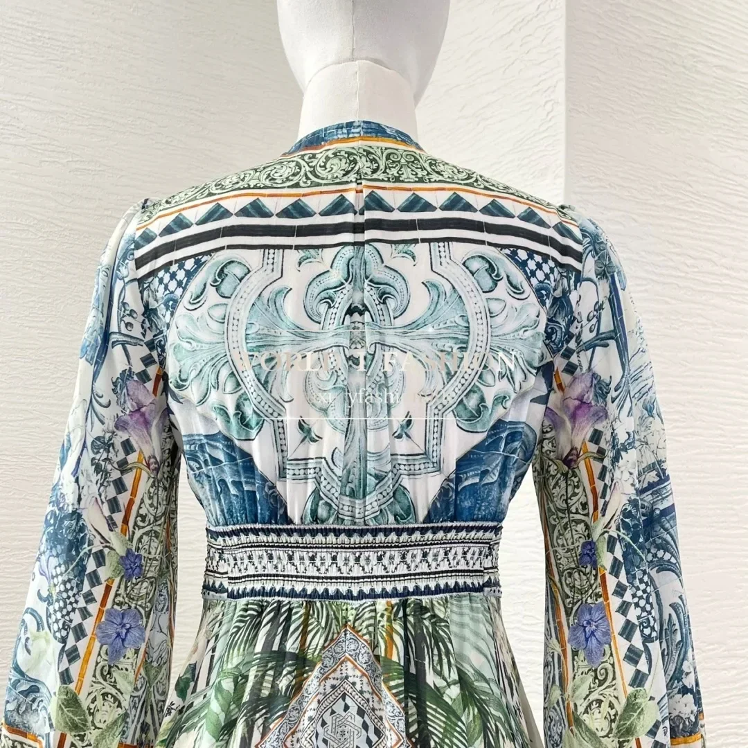 Vestido midi con cuello en V plisado y manga larga con estampado floral azul de alta calidad