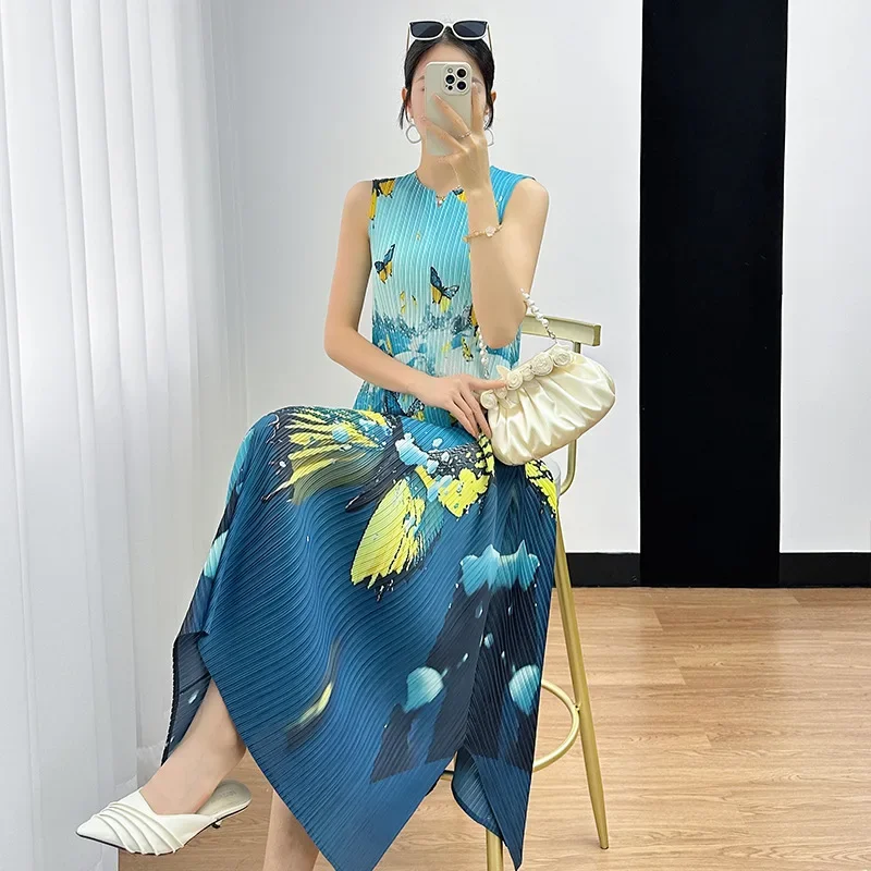 

Miyake Pleated Dress Women's 2024 Summer New Loose Design Fashionable Printed Round Neck Sleeveless Mid-length Elegant Dresses
