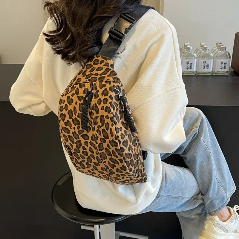 Large Size Leopard Prints Chest Bags For Women Canvas Large Capacity Shoulder Crossbody Bag 2024 Summer Latest Waist Fanny Pack