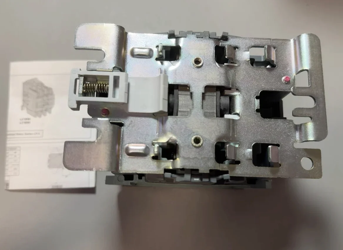 Nuevo contactor de CA LC1E65004P7