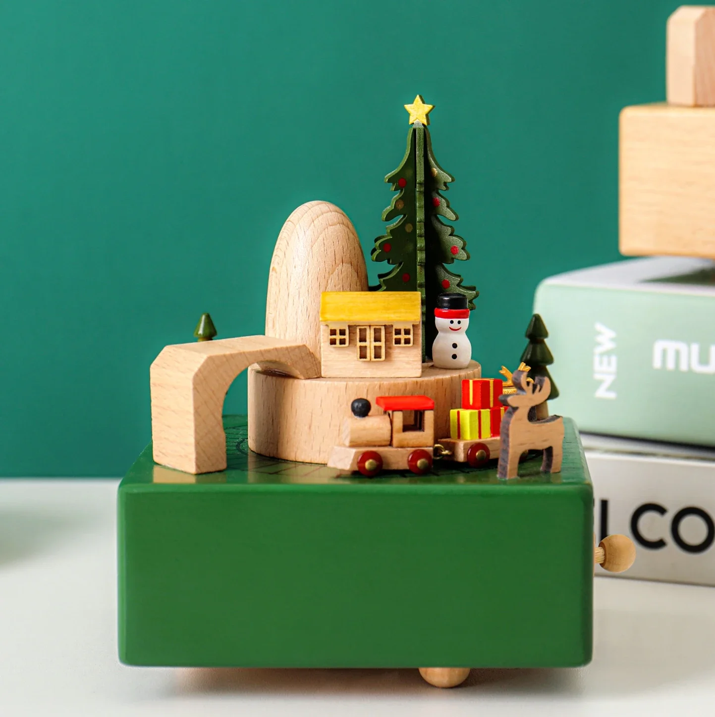 Ever Bright Creative Popular Cute wood Little train Christmas Tree Wind Up Wood Music Box for kids  Birthday Gift Decoration