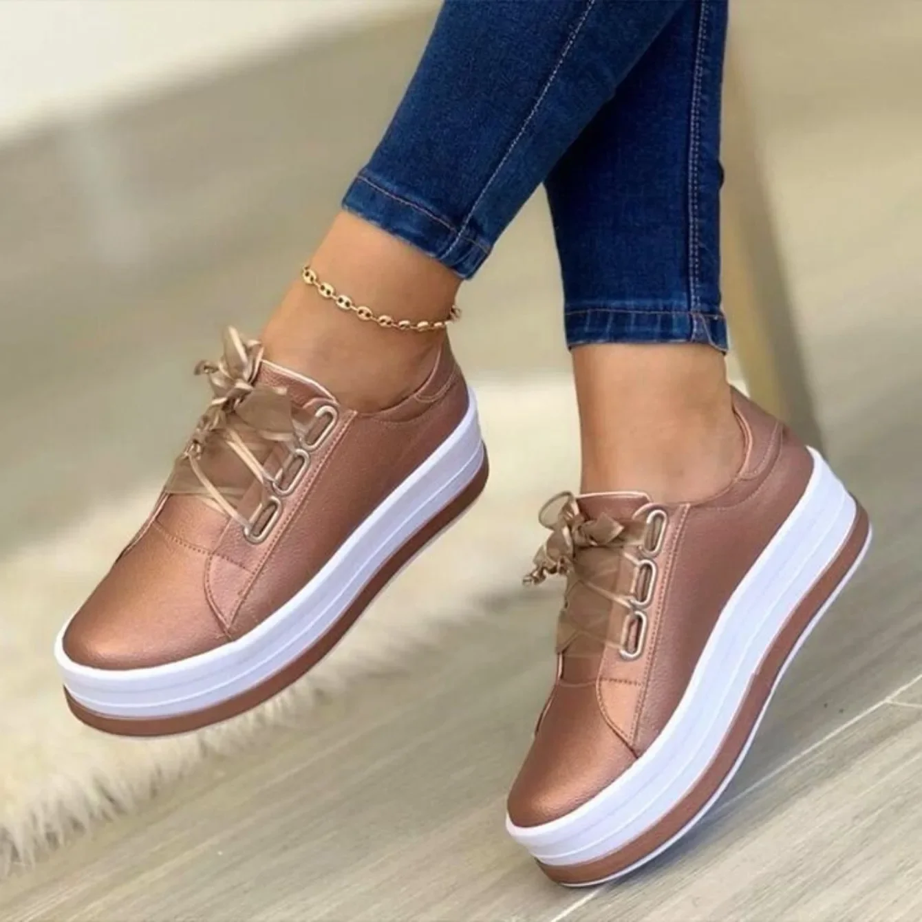 Sepatu Sneaker wanita kasual ujung bulat, sepatu Platform, sepatu tenis bertali, Sneaker wanita warna Solid, sepatu loafer wanita untuk wanita