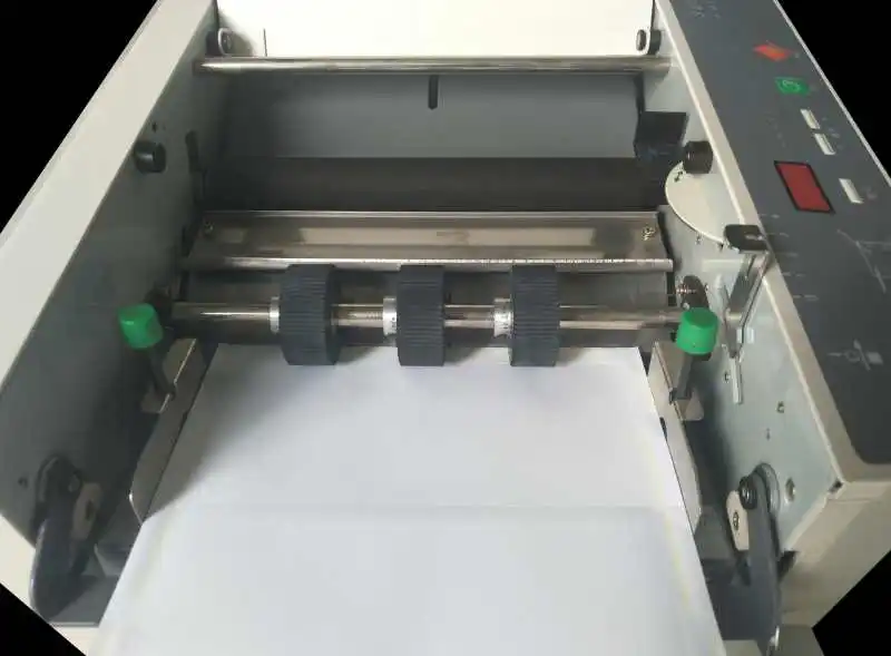 آلة ختم المسبح الأوتوماتيكية لسطح المكتب آلة ختم الضغط على الورق A4