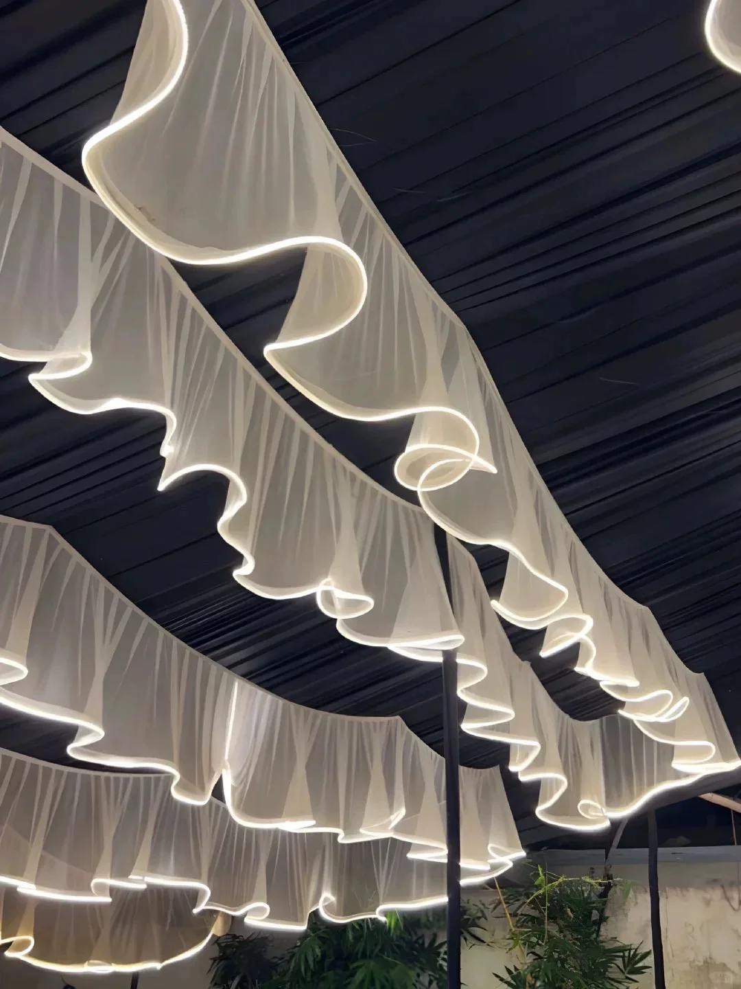 

10m Outdoor Wedding Ceiling Decoration Restaurant Hotel Banquet Ceiling Drapery Wave Fabric Birthday Party Christmas Decor Prop