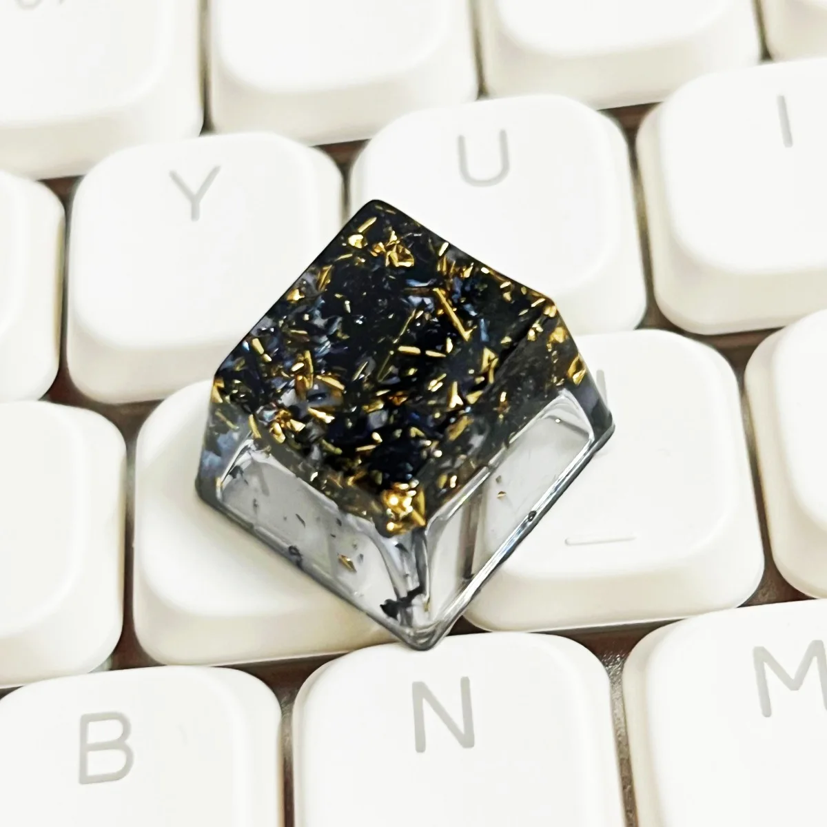 

Resin Artisan Keycap Gold Foil Translucent DIY Cross Axis Mechanical Keyboard Personalized Custom Single Keycap