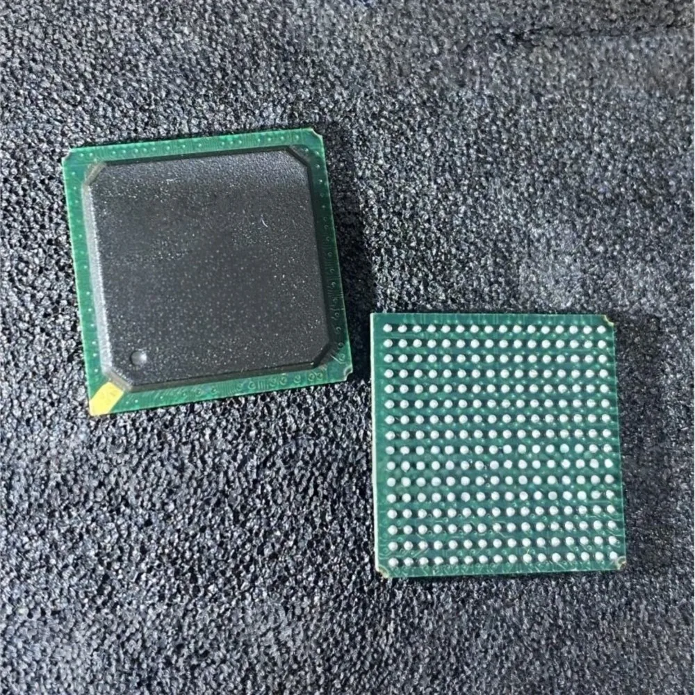 5pcs/lot PXA255A0C200 LUPXA255A0C200 LCMX02-4000HC-4FTG256C LCMXO1200C-3F256C BGA-256